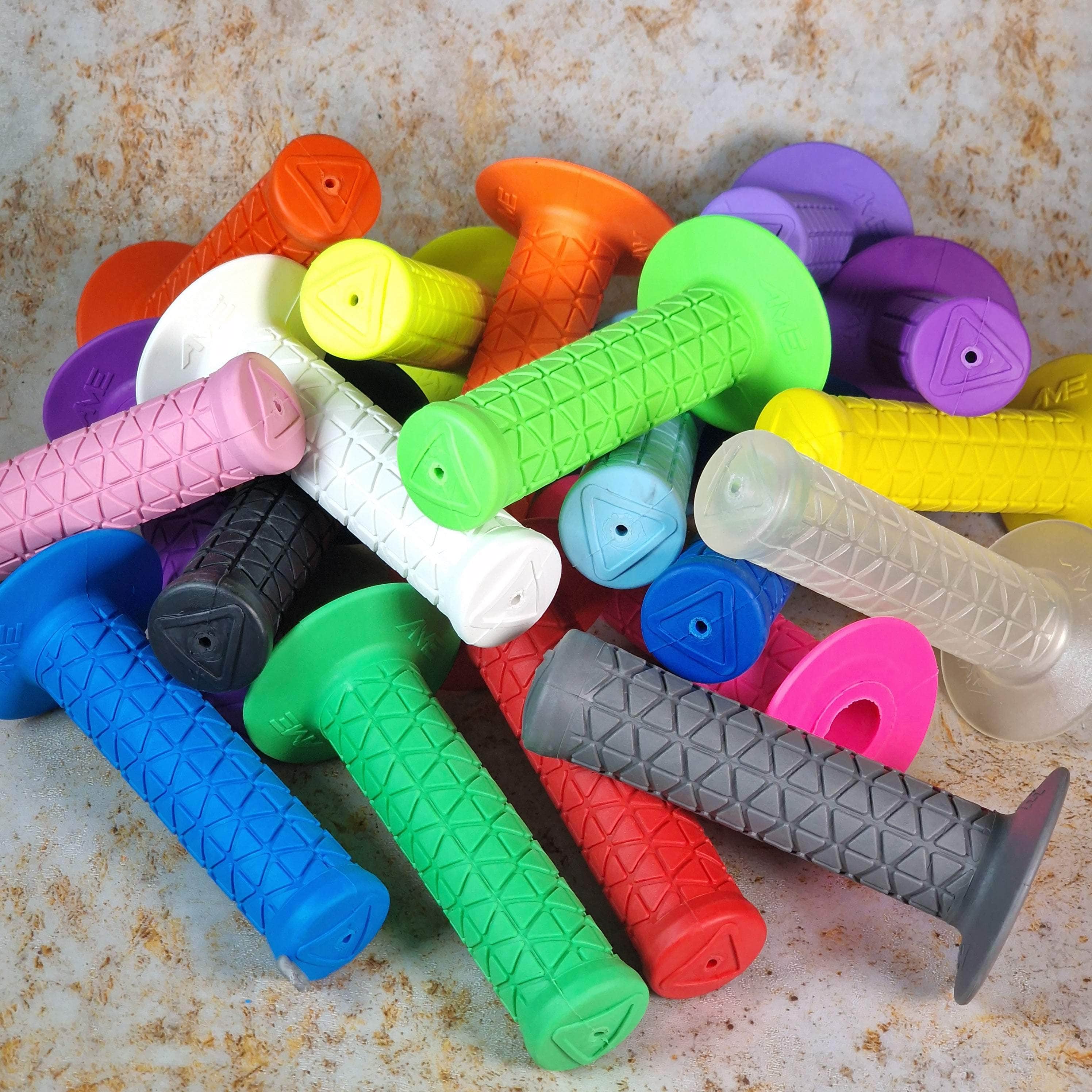 Best Moto Grips | A'ME | Motorcycle Tri Grips Best Moto Grips | A'ME | Motorcycle Tri Grips
