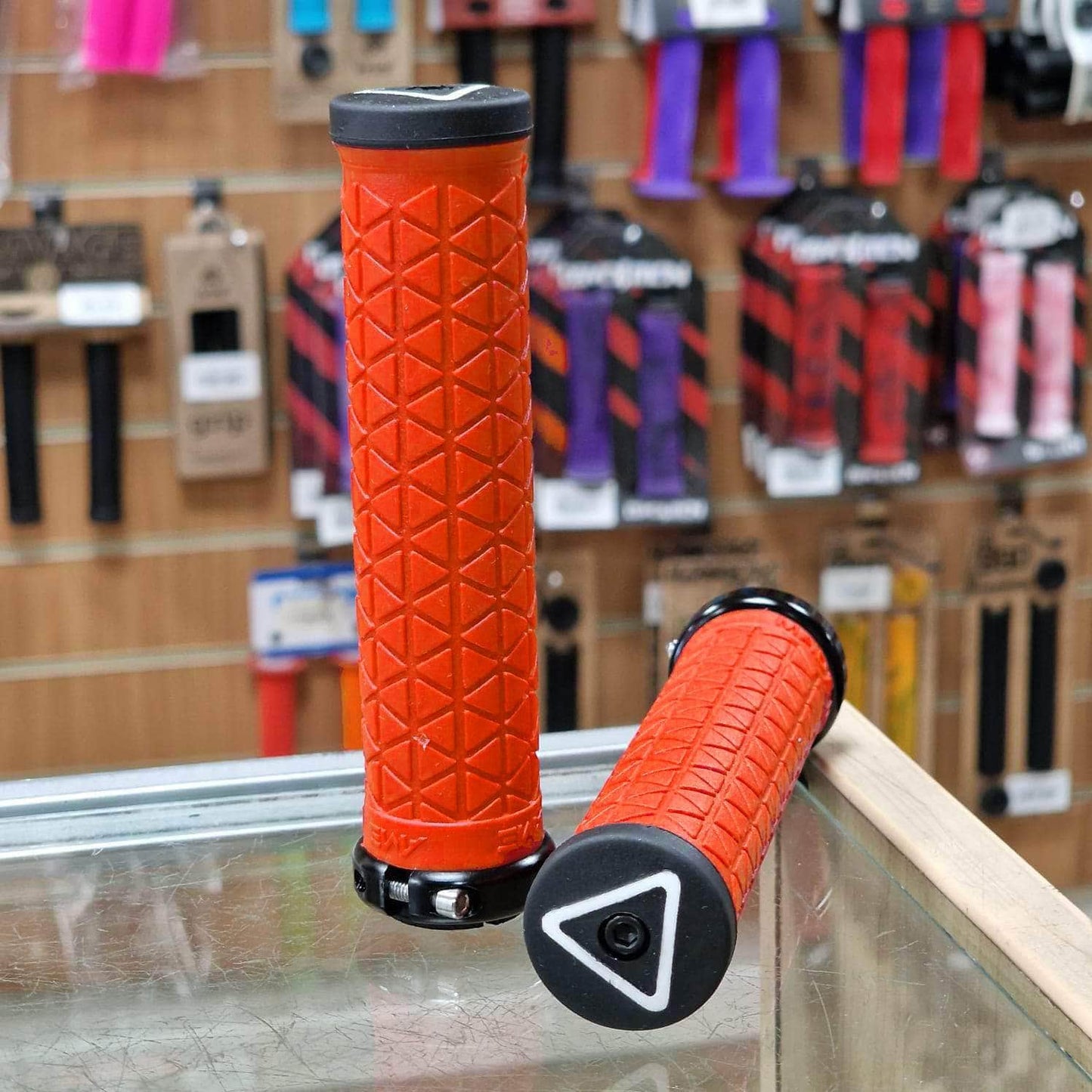 A'ME BMX Racing Orange / Black A'ME Pro Lock-On 1.1 Tri Grips