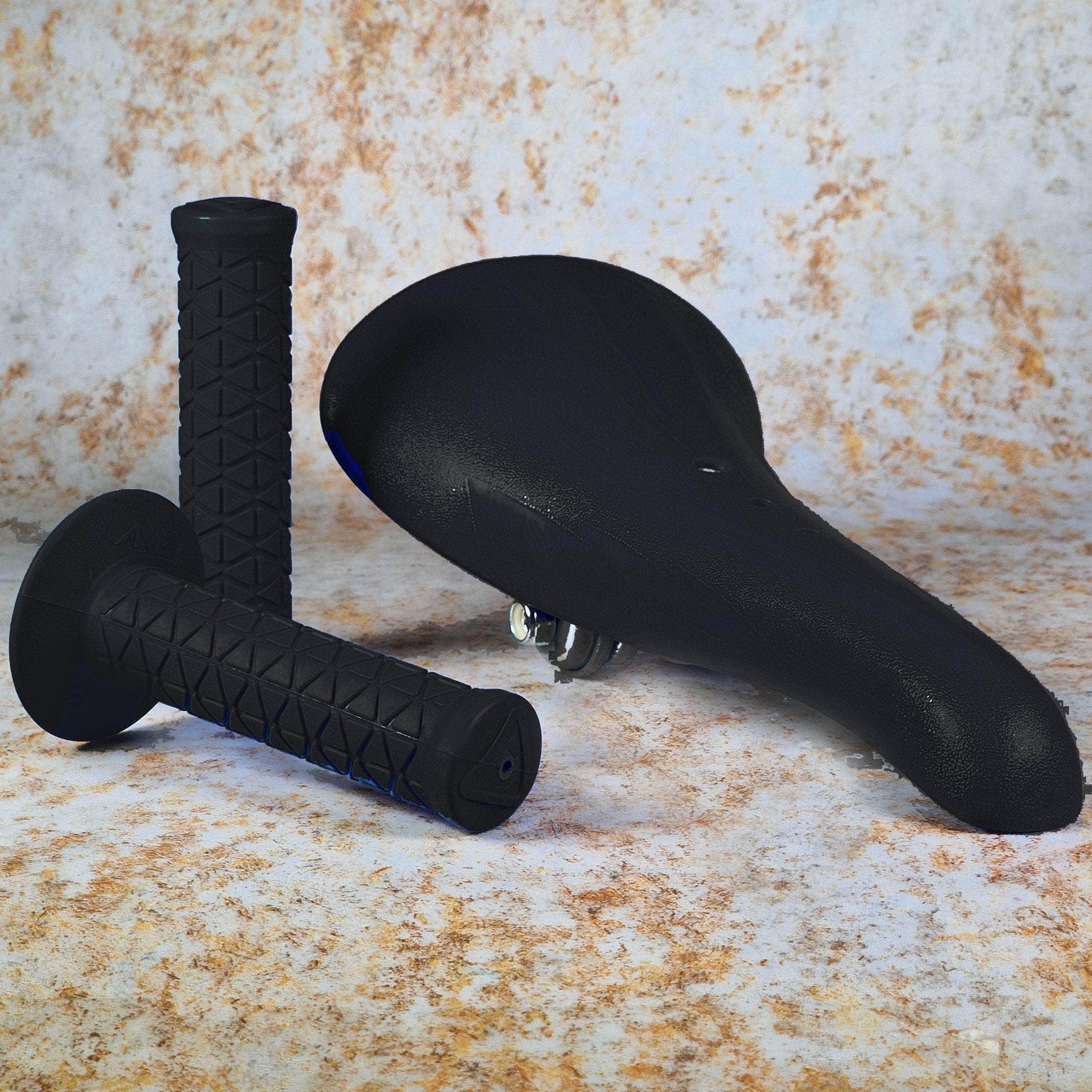Velo Old School BMX A'ME Tri and Velo Old School BMX Aero Grip Seat Set