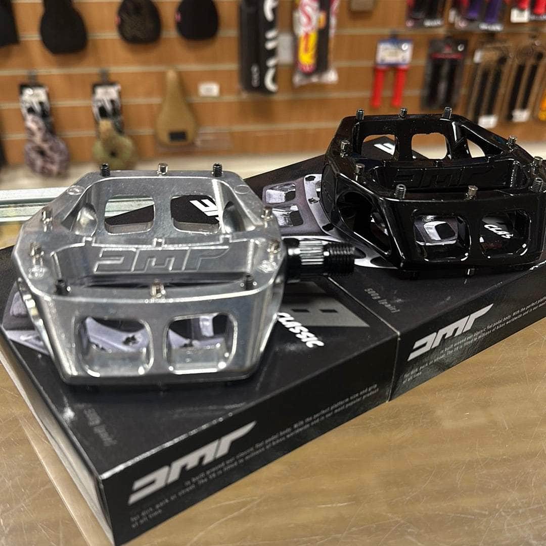 dmr v8 v2 pedals DMR V8 Classic DU Pedals
