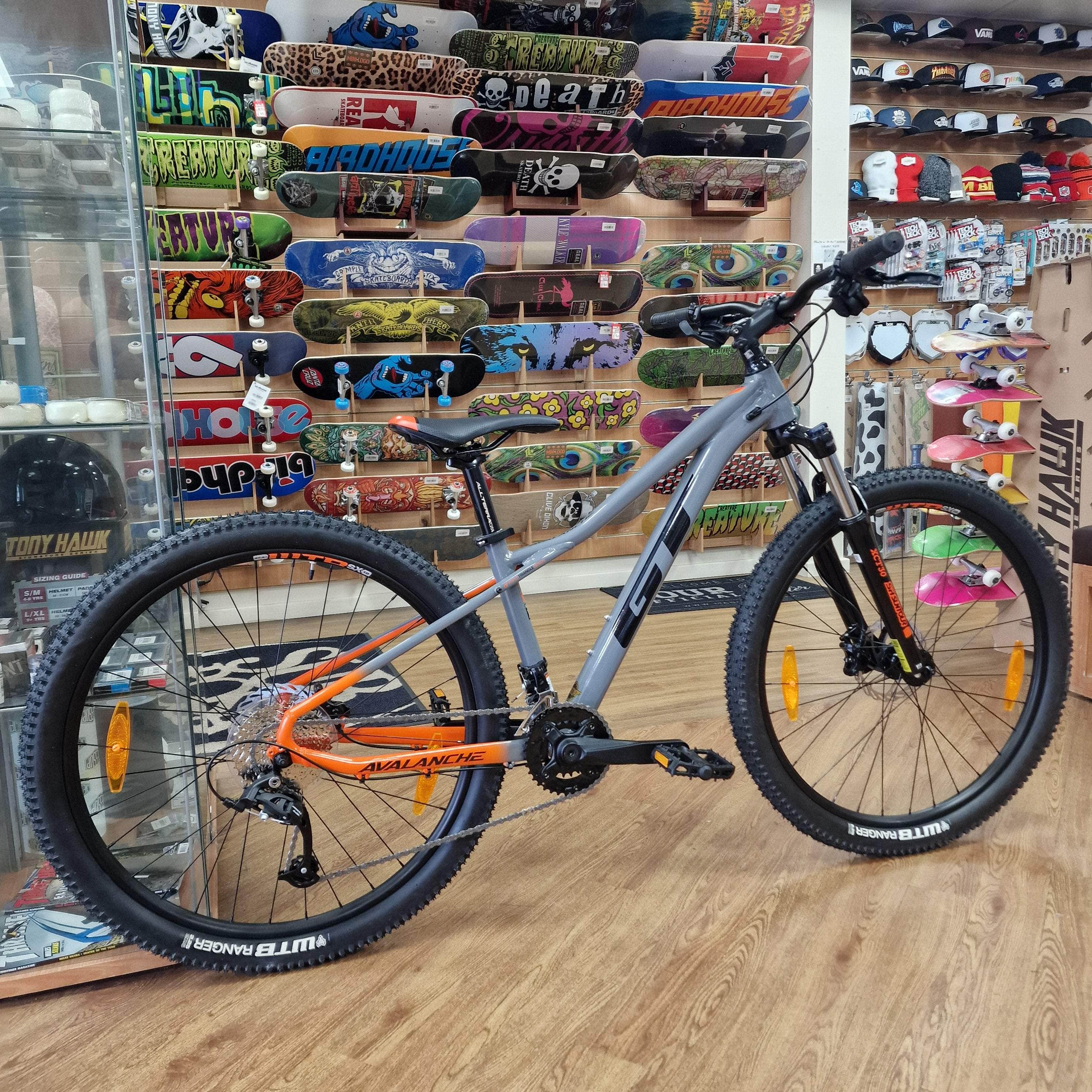 gt bicycles avalanche comp DS suspension fork Gt Avalanche Gt Single Speed