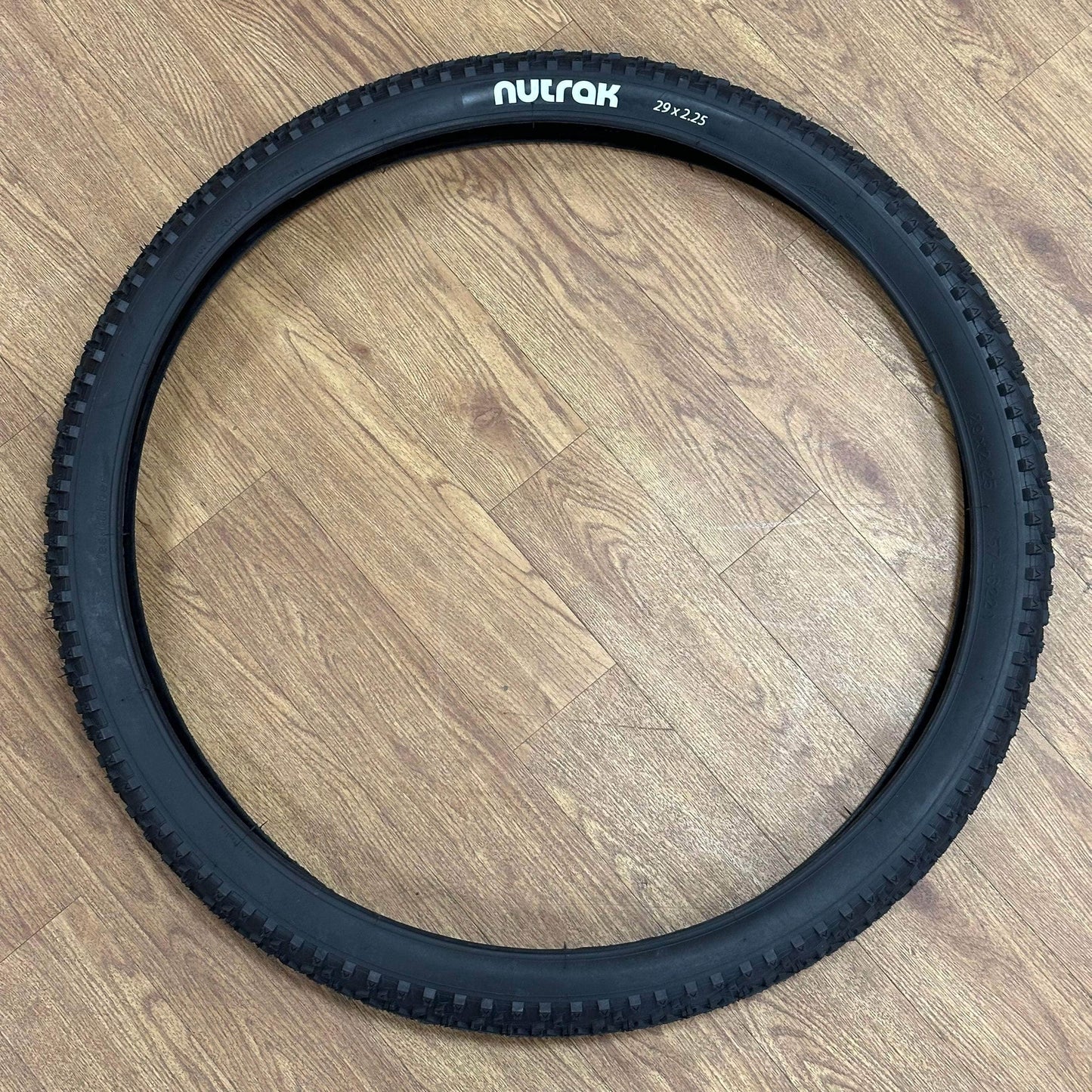 Nutrak POS Nutrak Uproar Tyre
