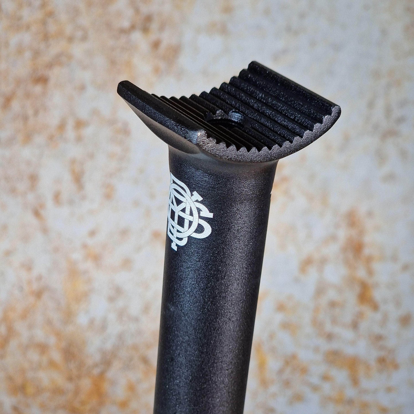 Odyssey BMX Parts Black / 25.4mm / 300mm Odyssey Pivotal 300mm Seat Post