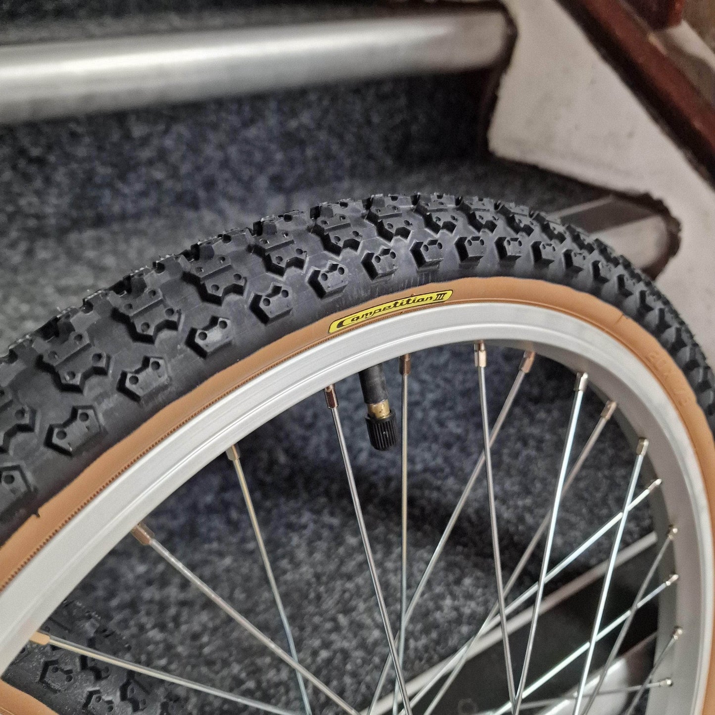Alans BMX Old School BMX Sealed Bearing Old School Alloy BMX Wheelset with Tioga Comp 3 Tyres