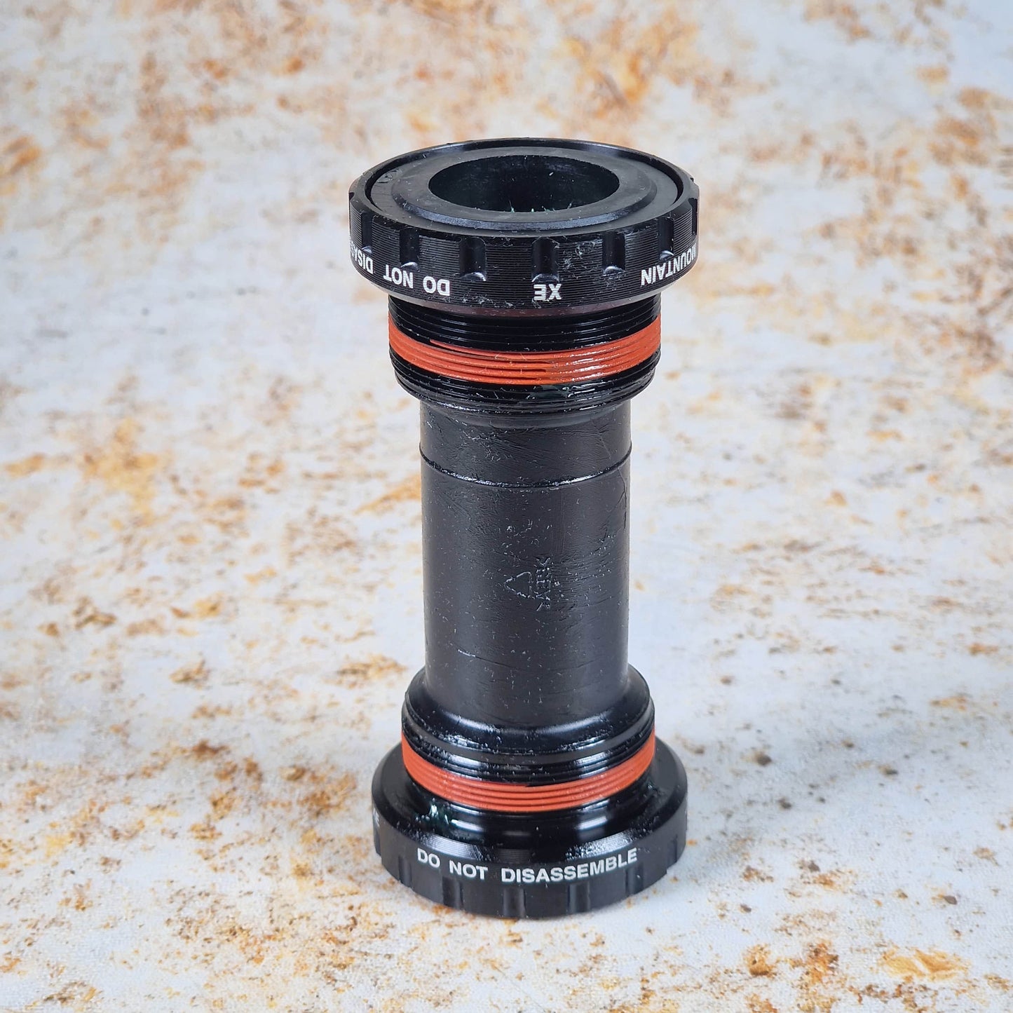 Shimano BMX Racing Shimano Hollowtech II BB-MT501 Outboard Bottom Bracket 68mm/73mm