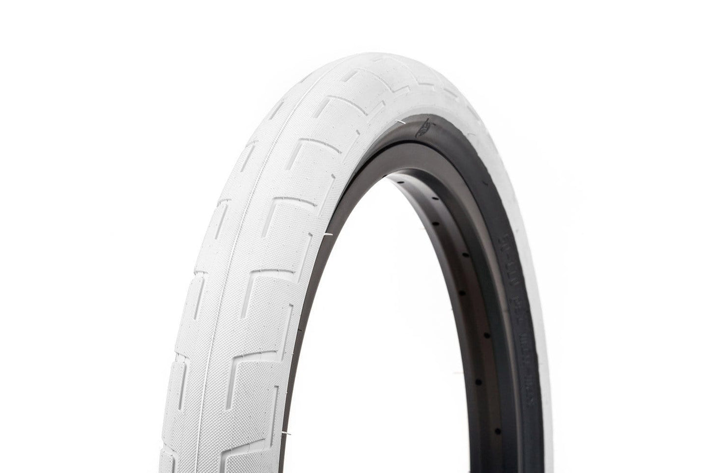2.4″ – 730g</span></p> <style type="text/css"> p.p1 {margin: 0.0px 0.0px 0.0px 0.0px; font: 12.0px Arial}</style> " BMX Parts BSD Donnastreet Tyre White