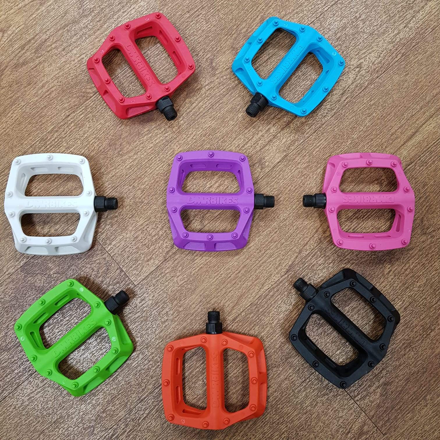 dmr v6 plastic pedals DMR V6 Pedals