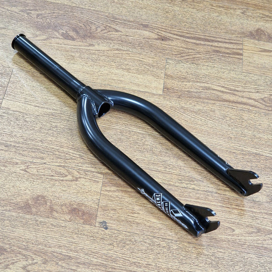 United Supreme v2 Forks ED Black