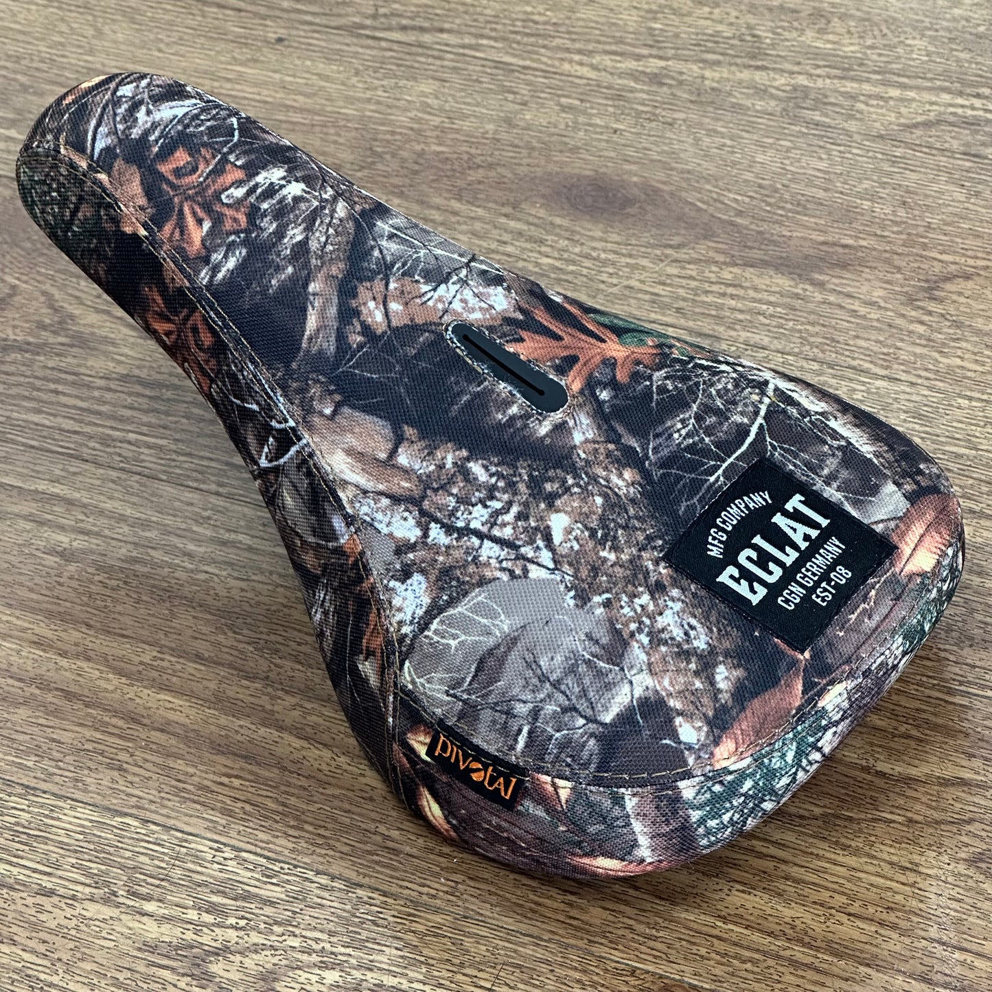 Eclat Bios Fat Padded Pivotal Seat Vision Camo