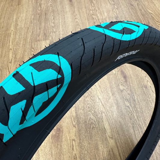 Federal Command LP 2.40" Tyre Black With Teal Logos