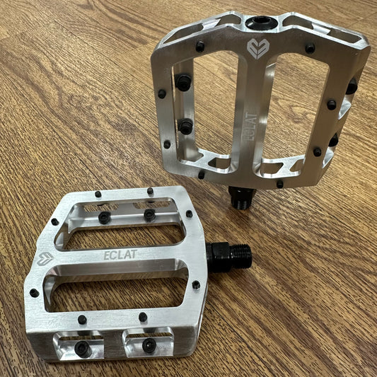 Eclat Surge Alloy CNC Sealed Pedals