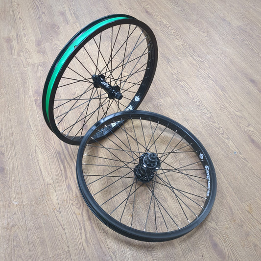 Sunday x Odyssey Clutch V2 Freecoaster RHD Wheelset