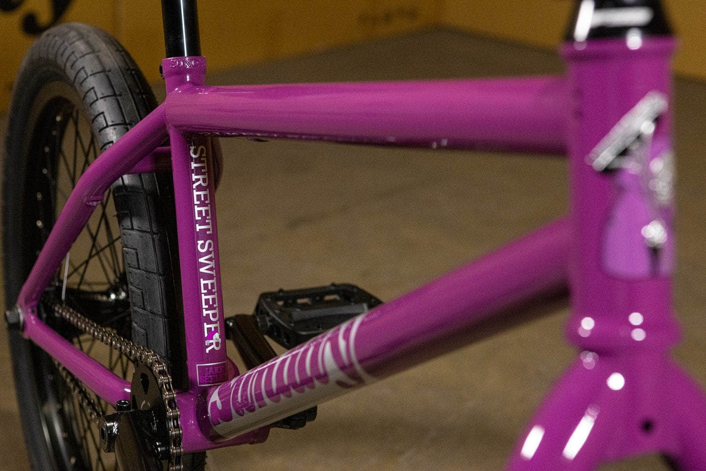 Sunday Street Sweeper 20.75" TT Bike Seeley Gloss Berry