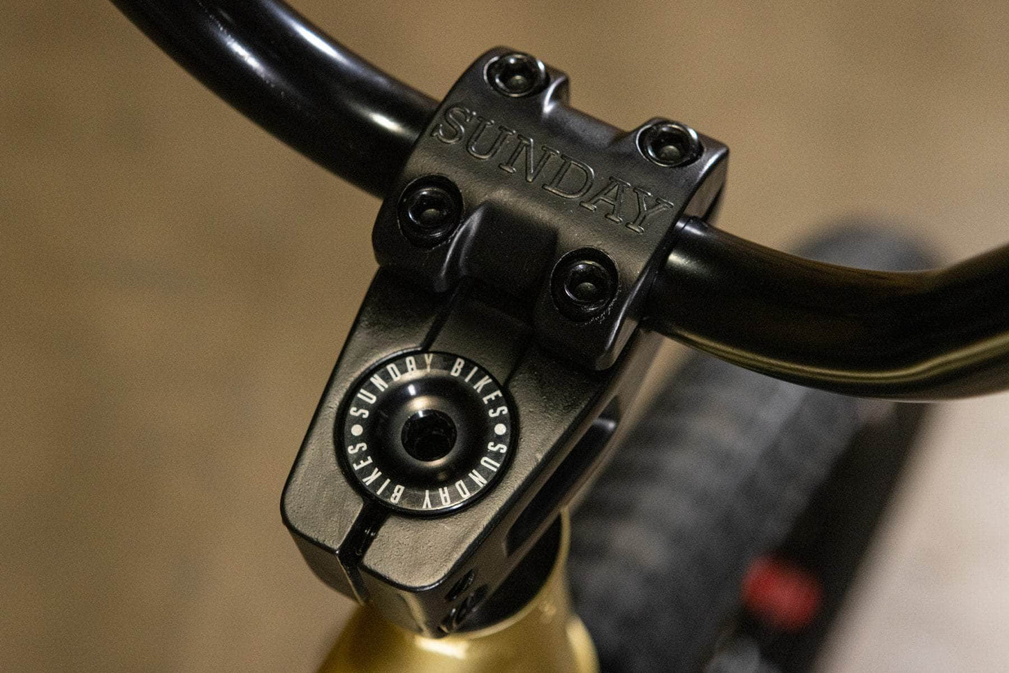 Sunday Wavelength 21" TT Bike Young Matte Metallic Gold