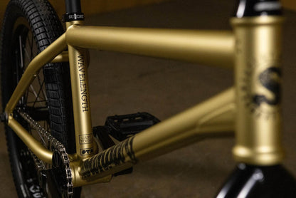 Sunday Wavelength 21" TT Bike Young Matte Metallic Gold