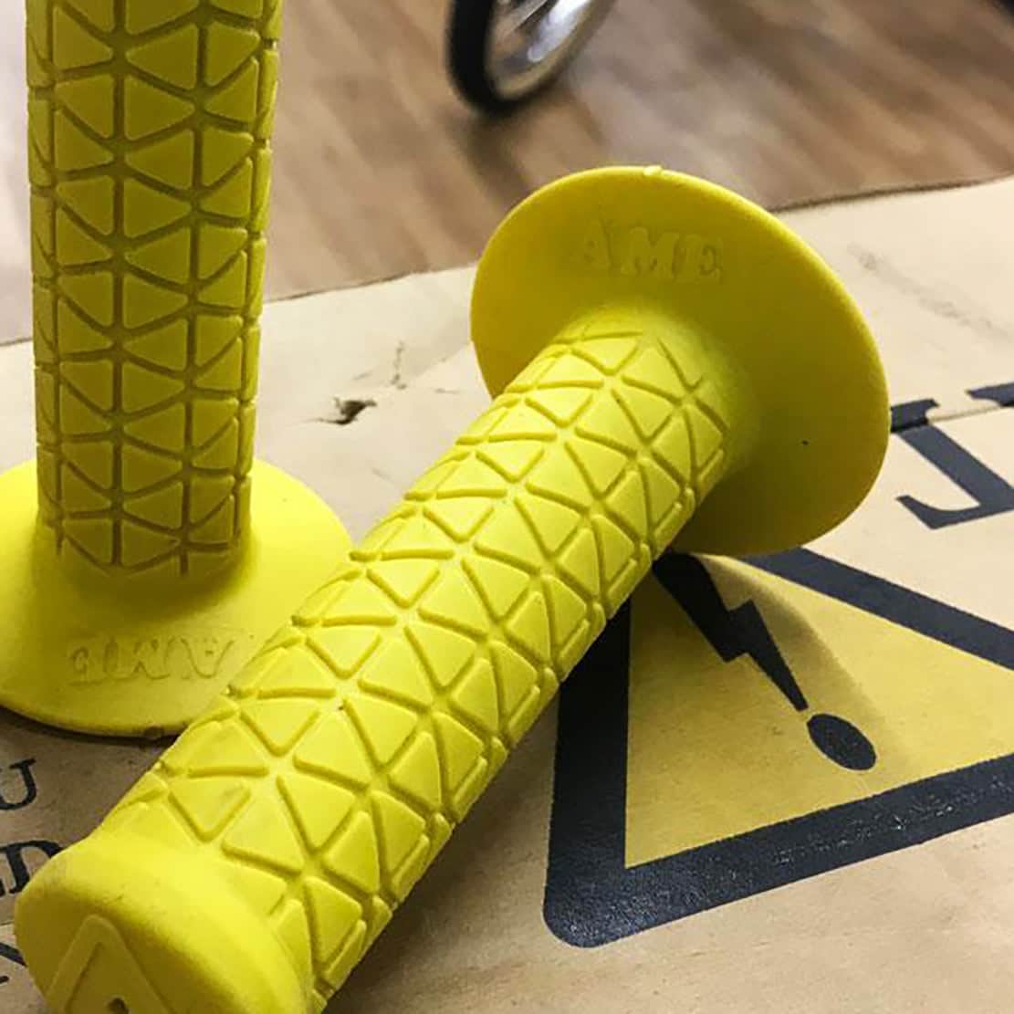 A'ME Old School BMX A'ME BMX Bubble Font Round Grips with Box