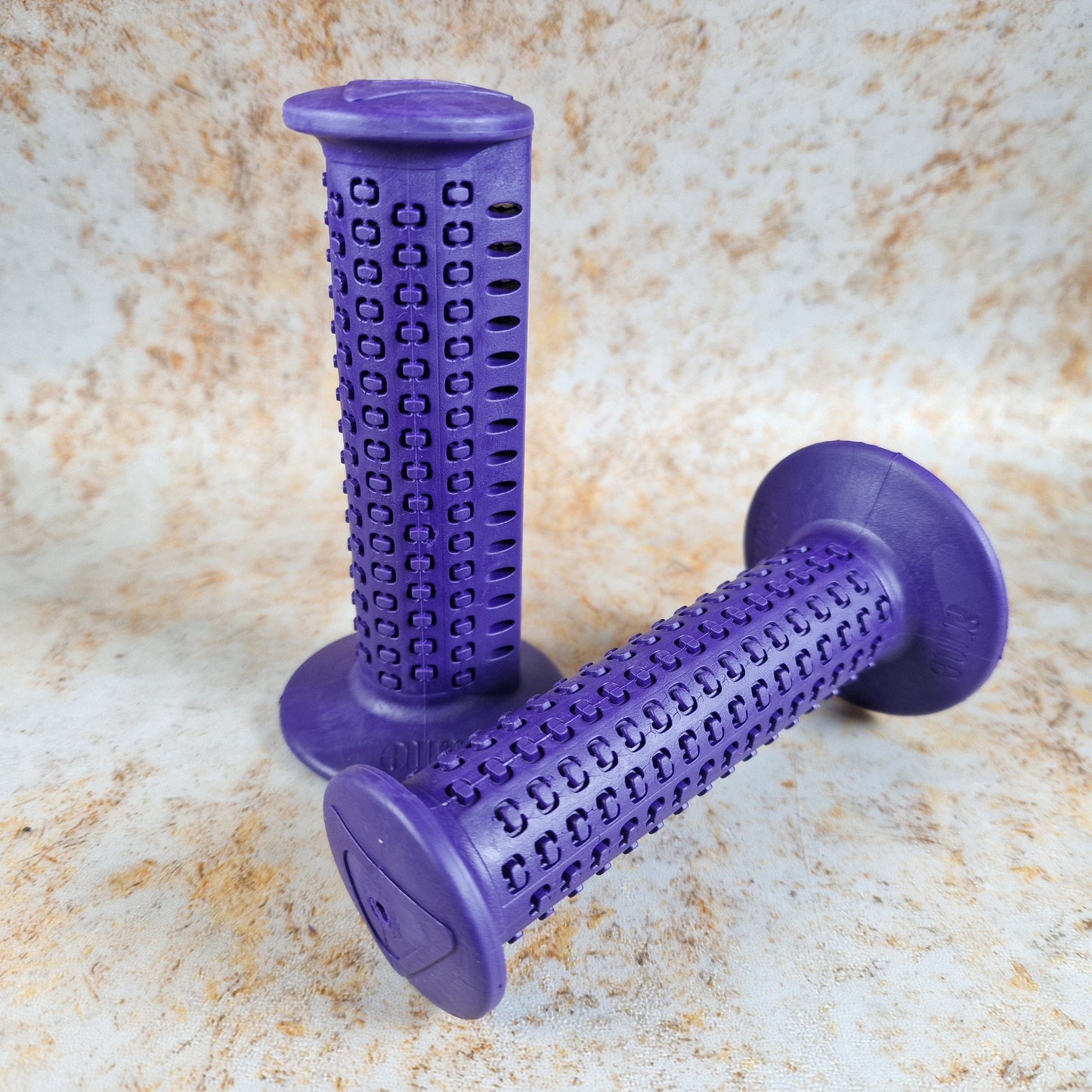 A'ME Old School BMX Purple A'ME BMX Cam Grips