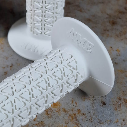 A'ME Old School BMX A'ME BMX Double Bubble Font Round Grips with Box