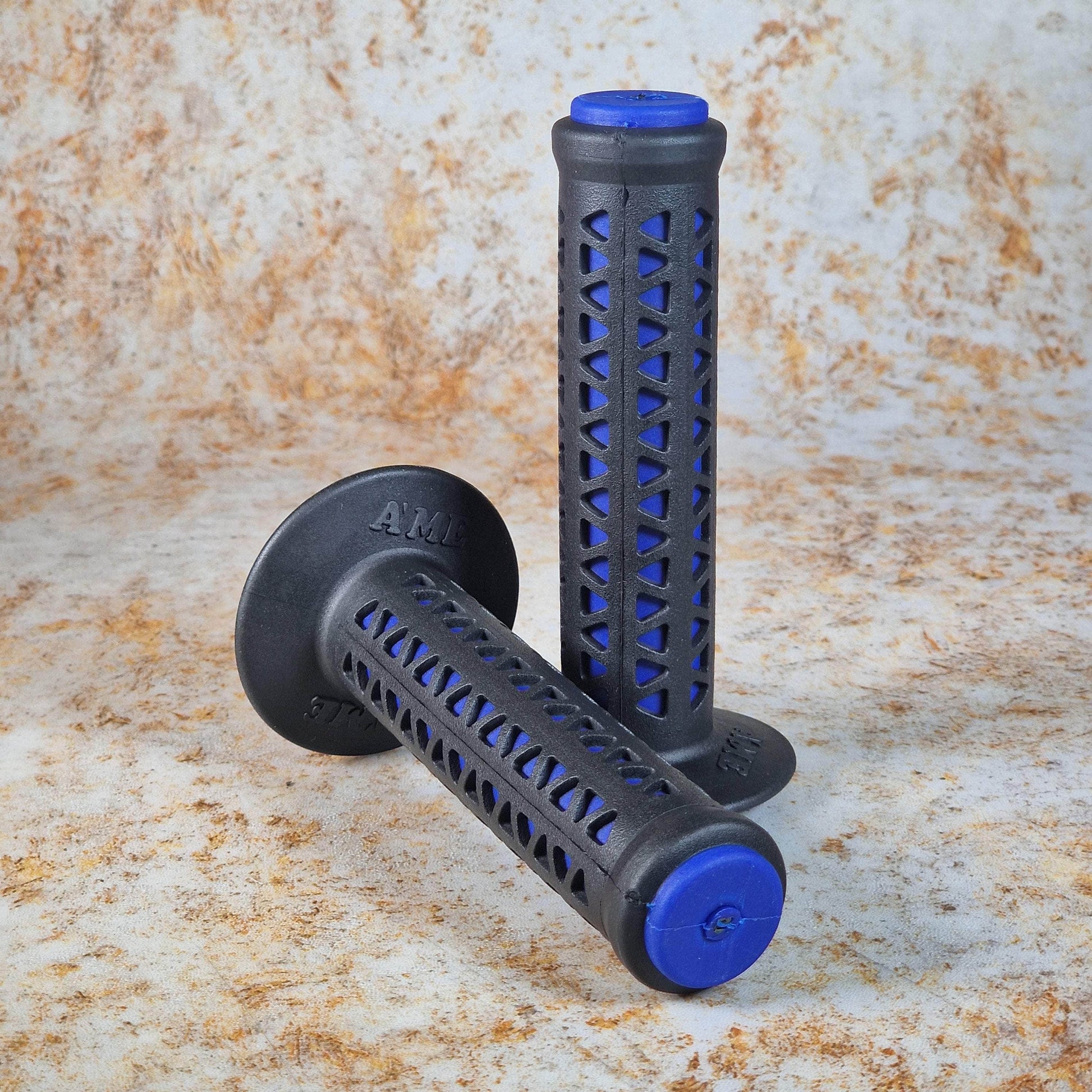 A'ME Old School BMX Black over Blue A'ME BMX Unitron Grips
