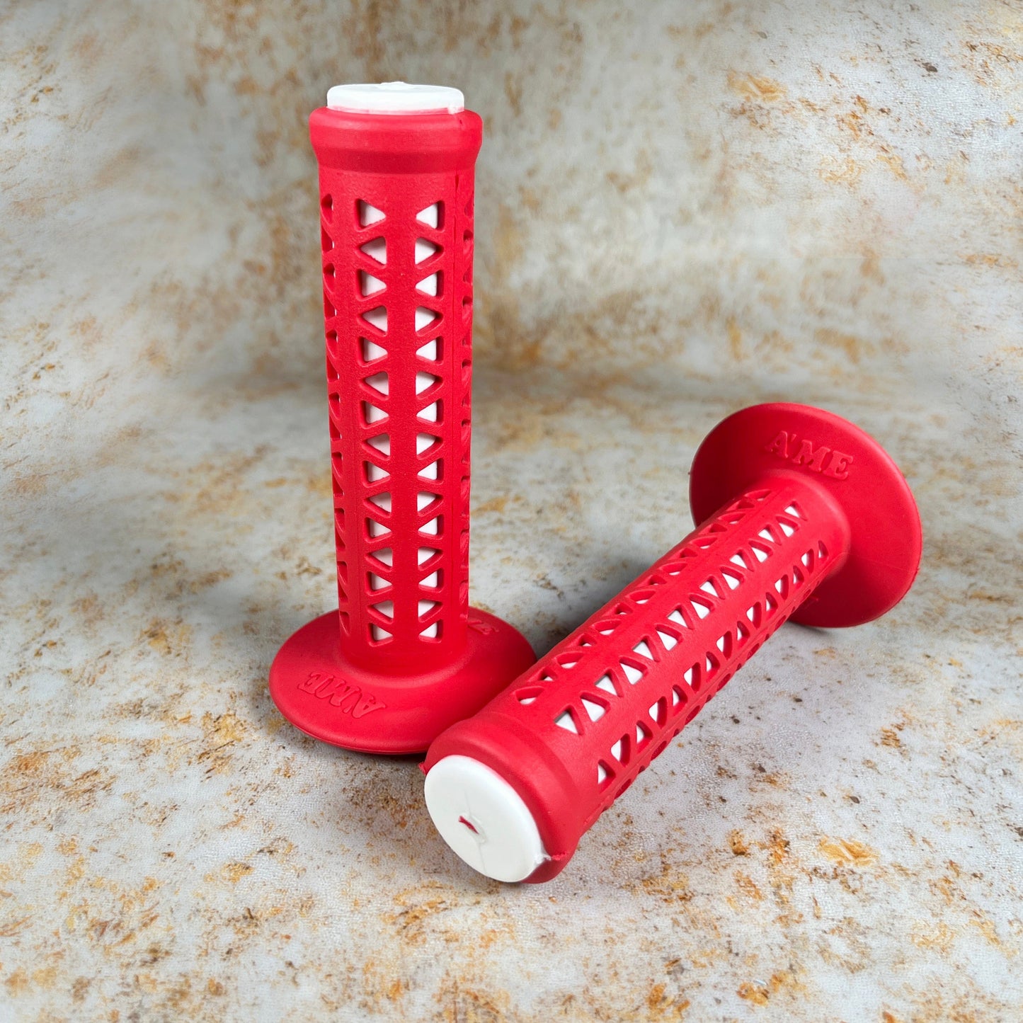 A'ME Old School BMX Red over White A'ME BMX Unitron Grips