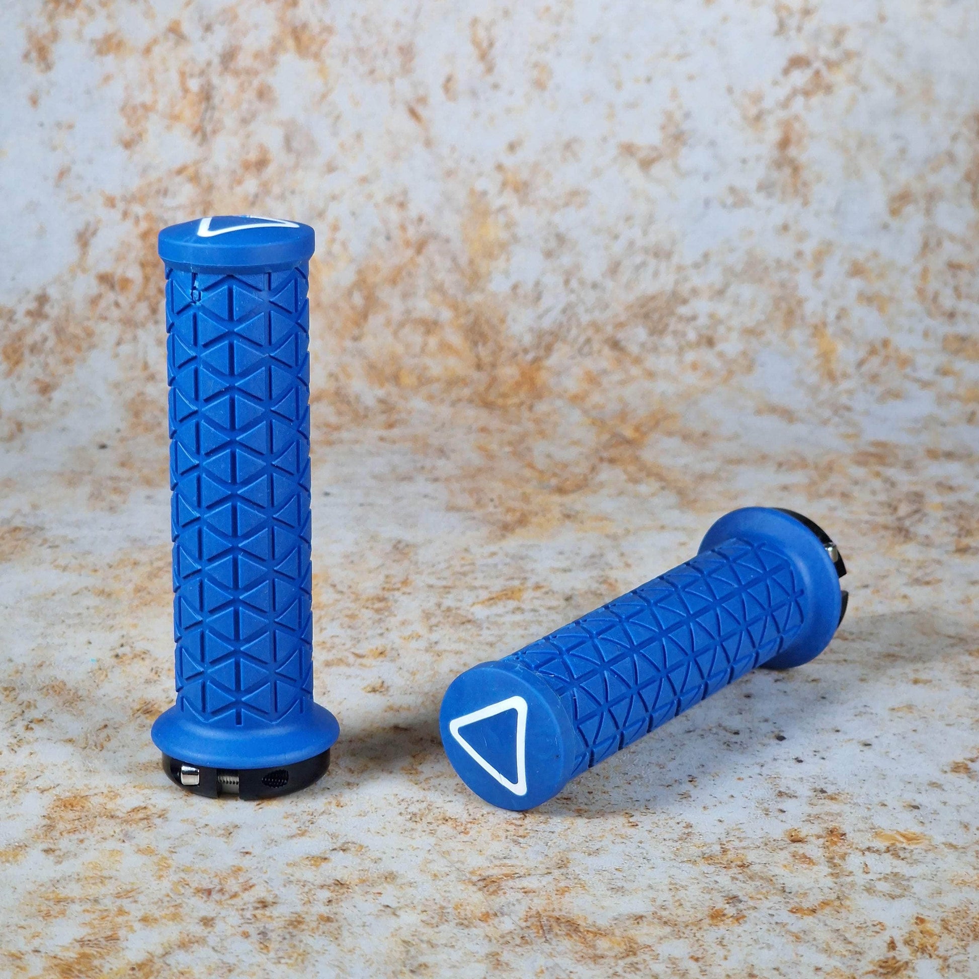 A'ME BMX Racing Blue A'ME Mini Lock-On Tri Grips