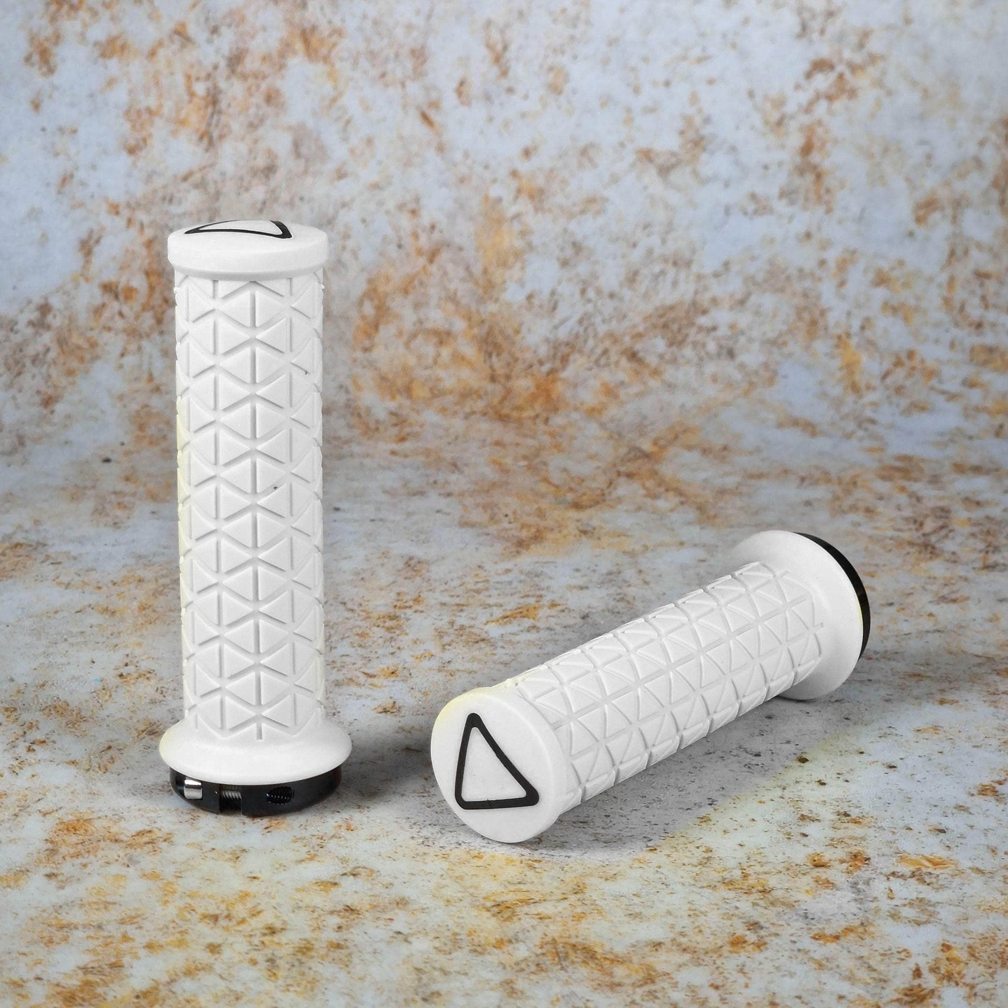 A'ME BMX Racing A'ME Mini Lock-On Tri Grips