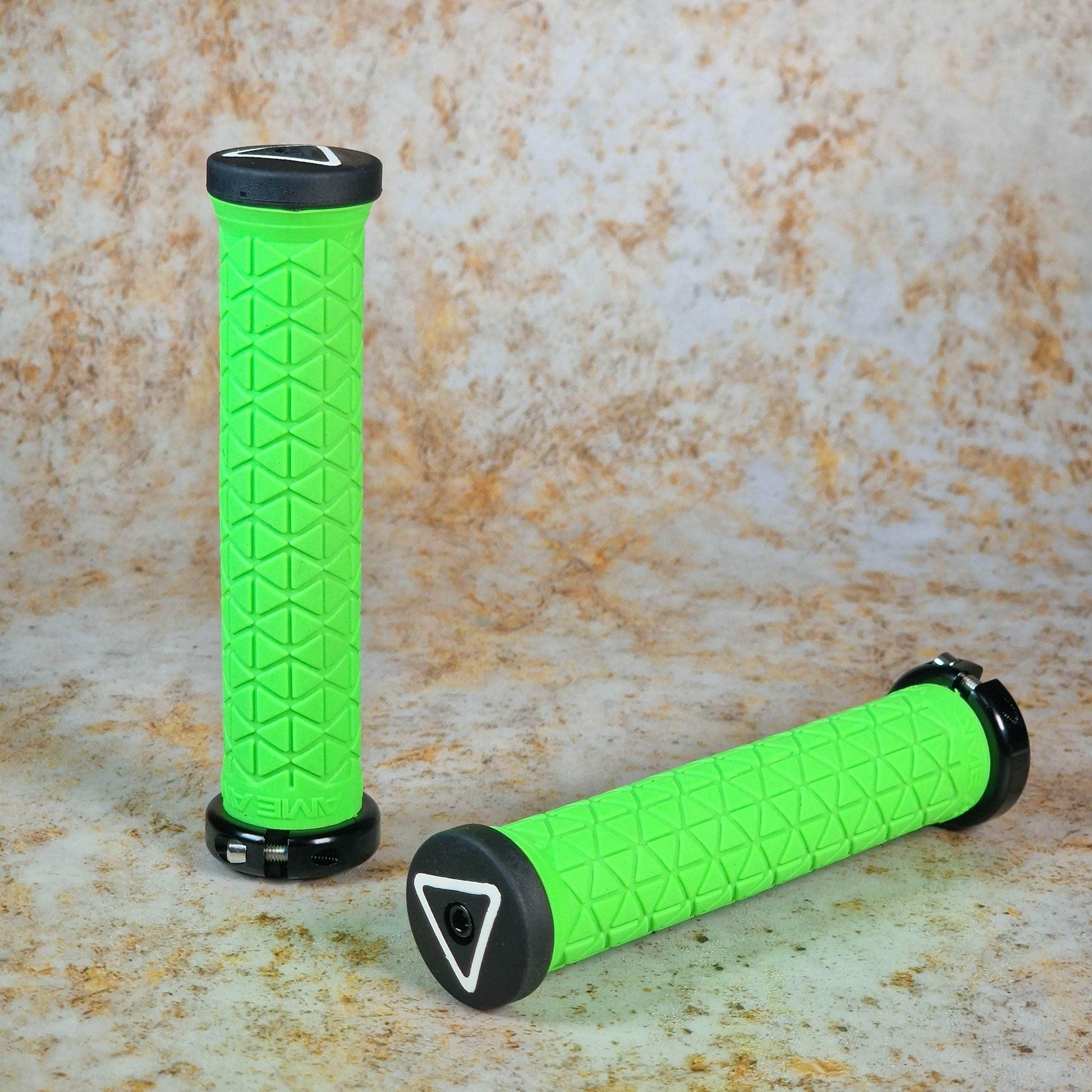A'ME BMX Racing A'ME Tri 1.1 Lock On Grips