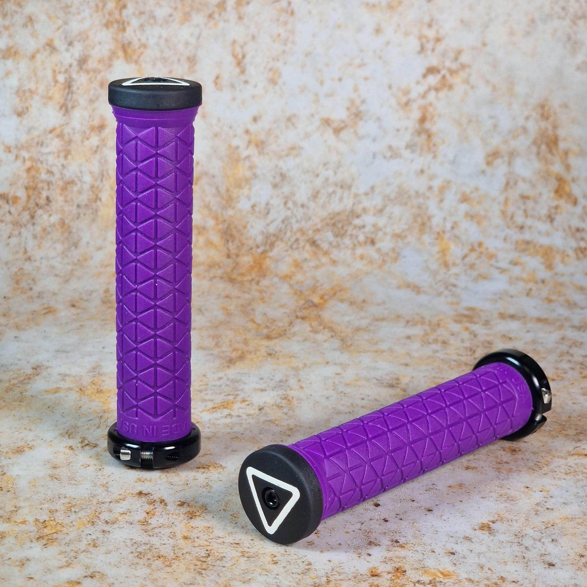 A'ME BMX Racing A'ME Tri 1.1 Lock On Grips