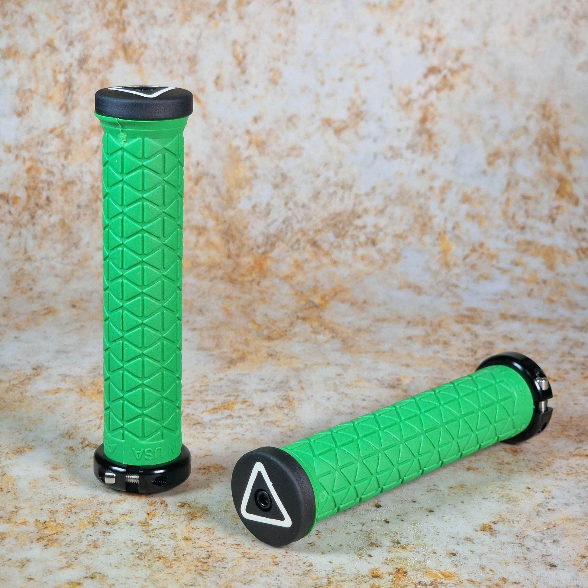A'ME BMX Racing A'ME Tri 1.1 Lock On Grips