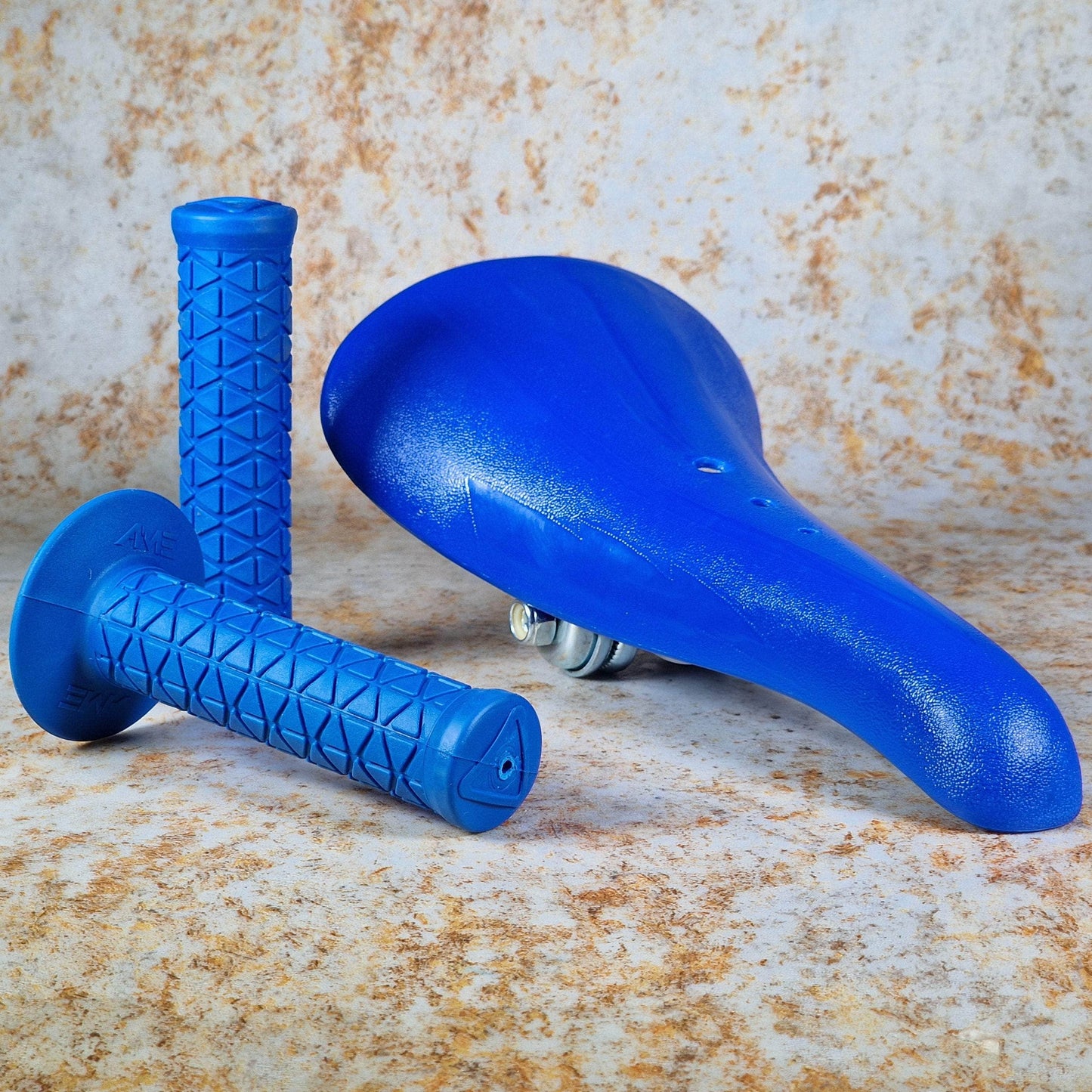 Velo Old School BMX A'ME Tri and Velo Old School BMX Aero Grip Seat Set