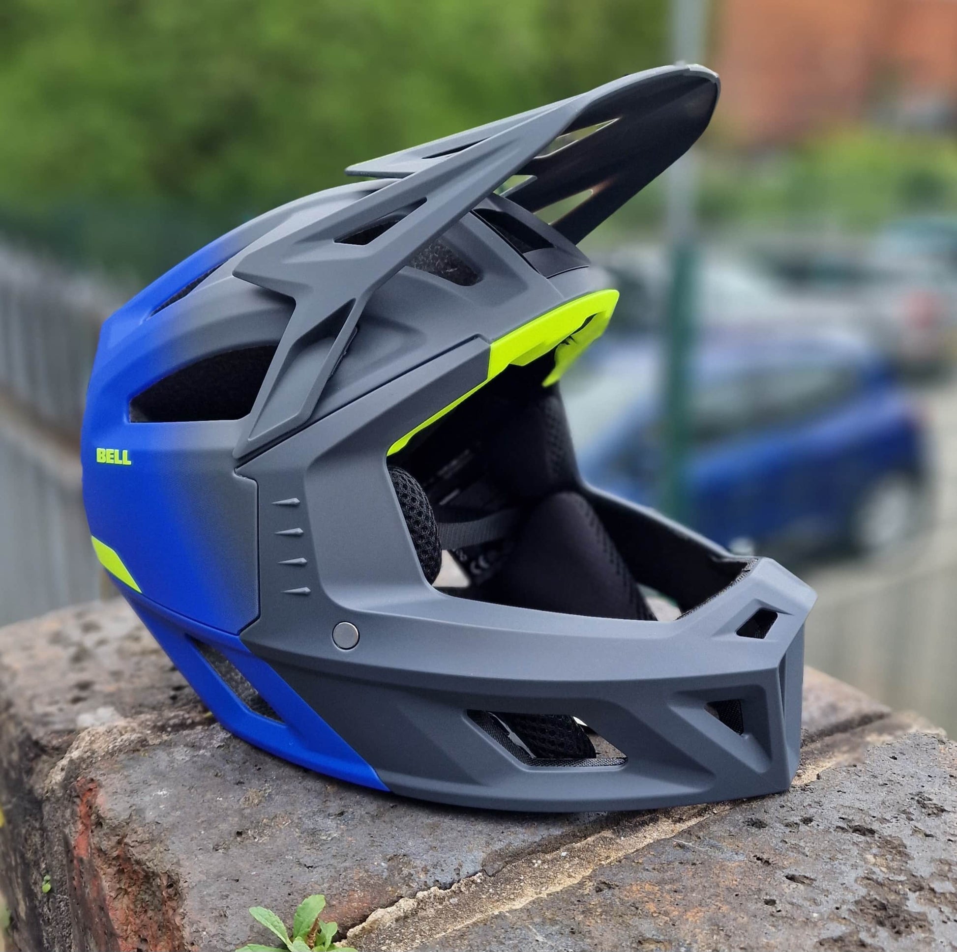 Bell Full-Air Mips Full Face Grid Helmet Electric Blue