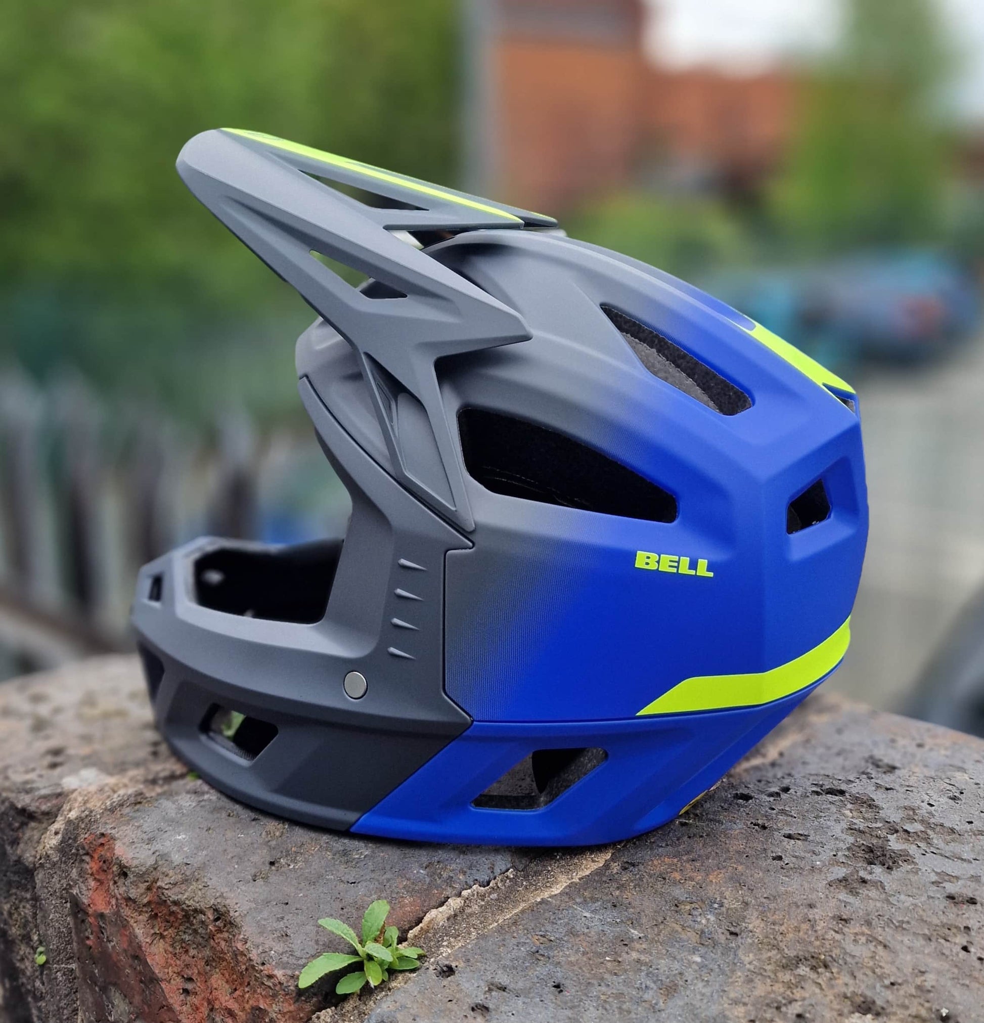 Bell Full-Air Mips Full Face Grid Helmet Electric Blue