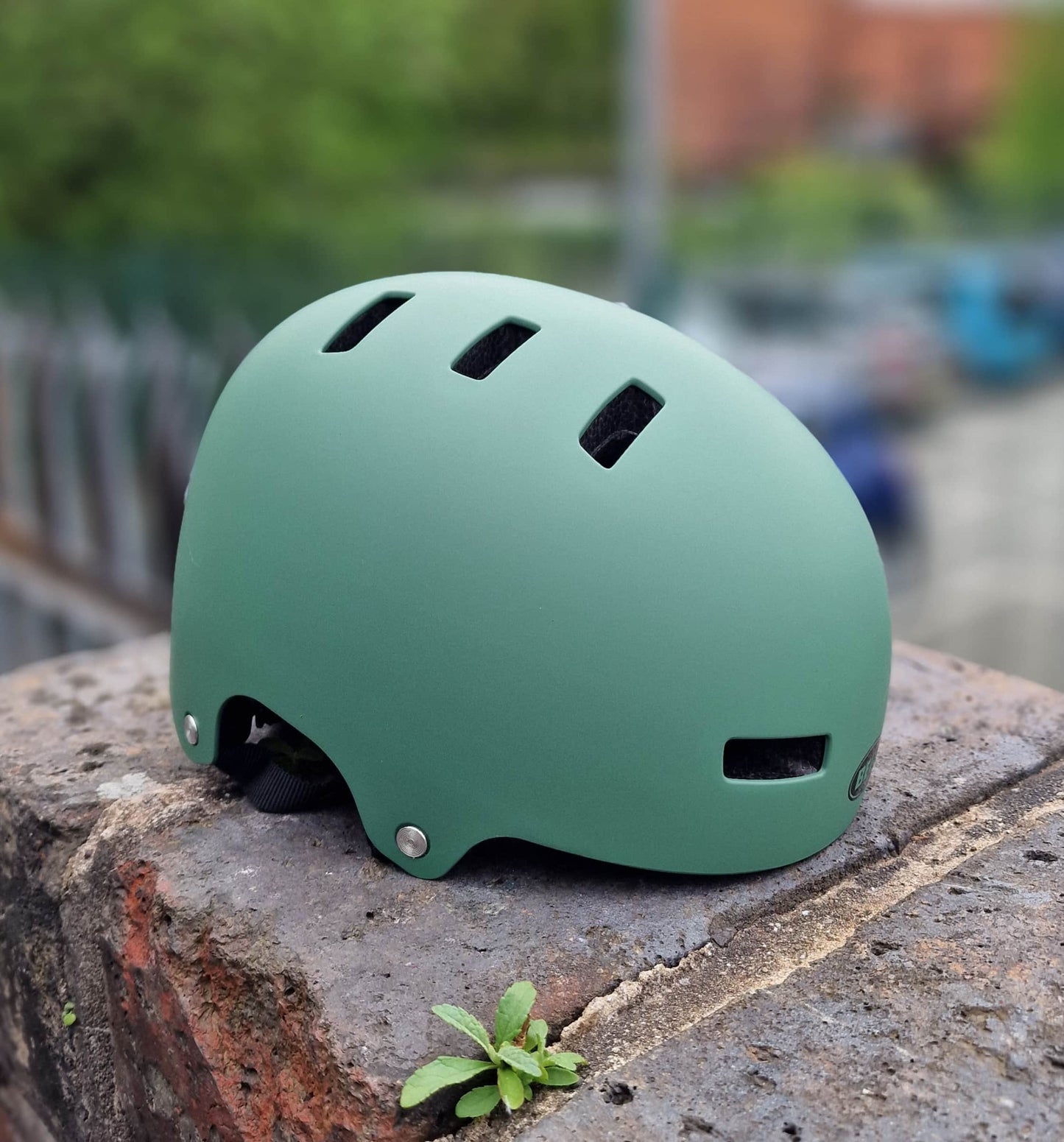 Bell Protection Bell Local Solid Skate / BMX Helmet Dark Green