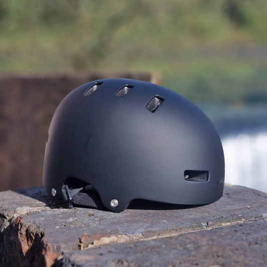 Bell Protection Bell Local Solid Skate / BMX Helmet Matte Black
