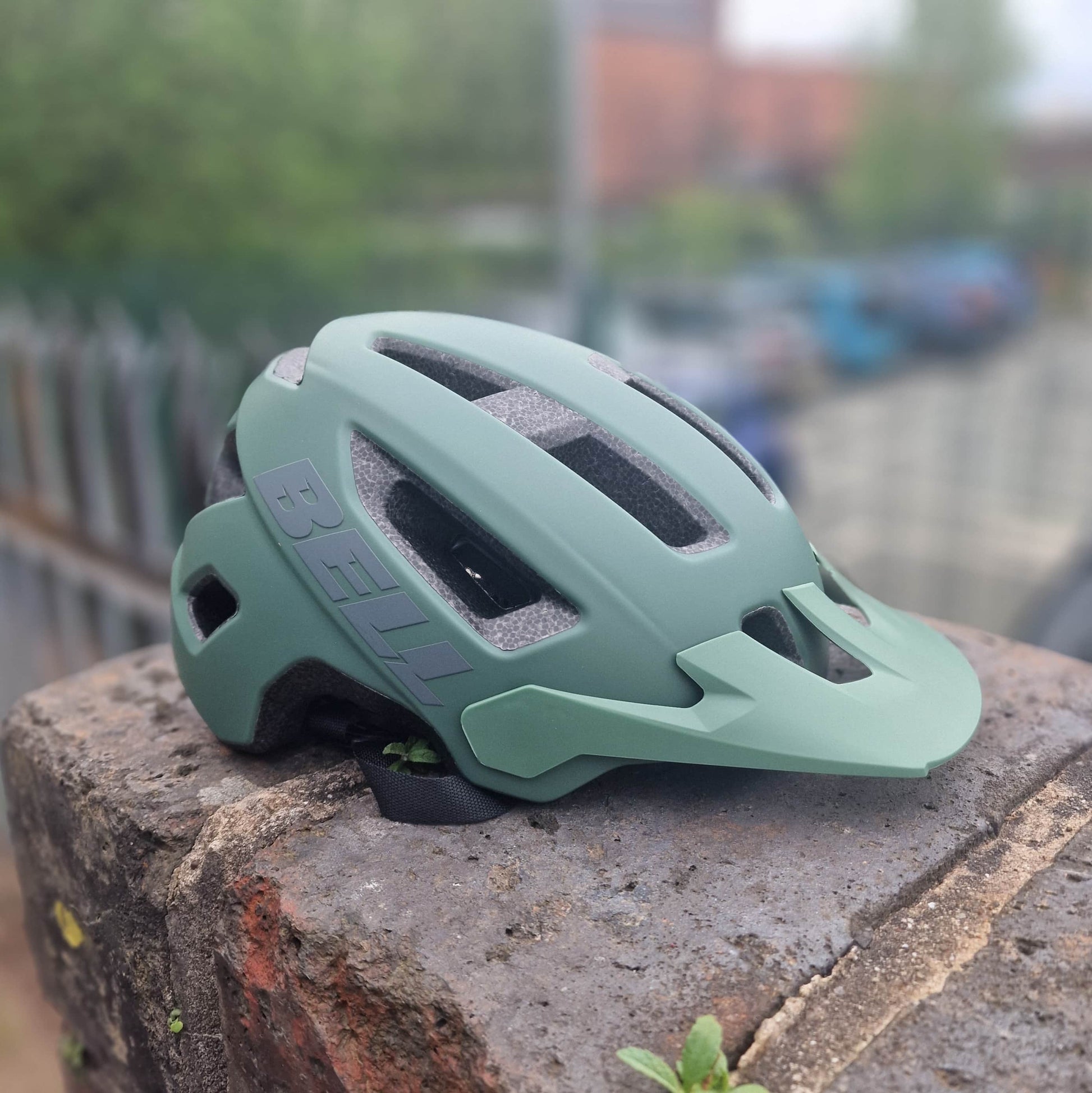 Bell BMX Racing Bell Nomad 2 Mips MTB Helmet Matte Green