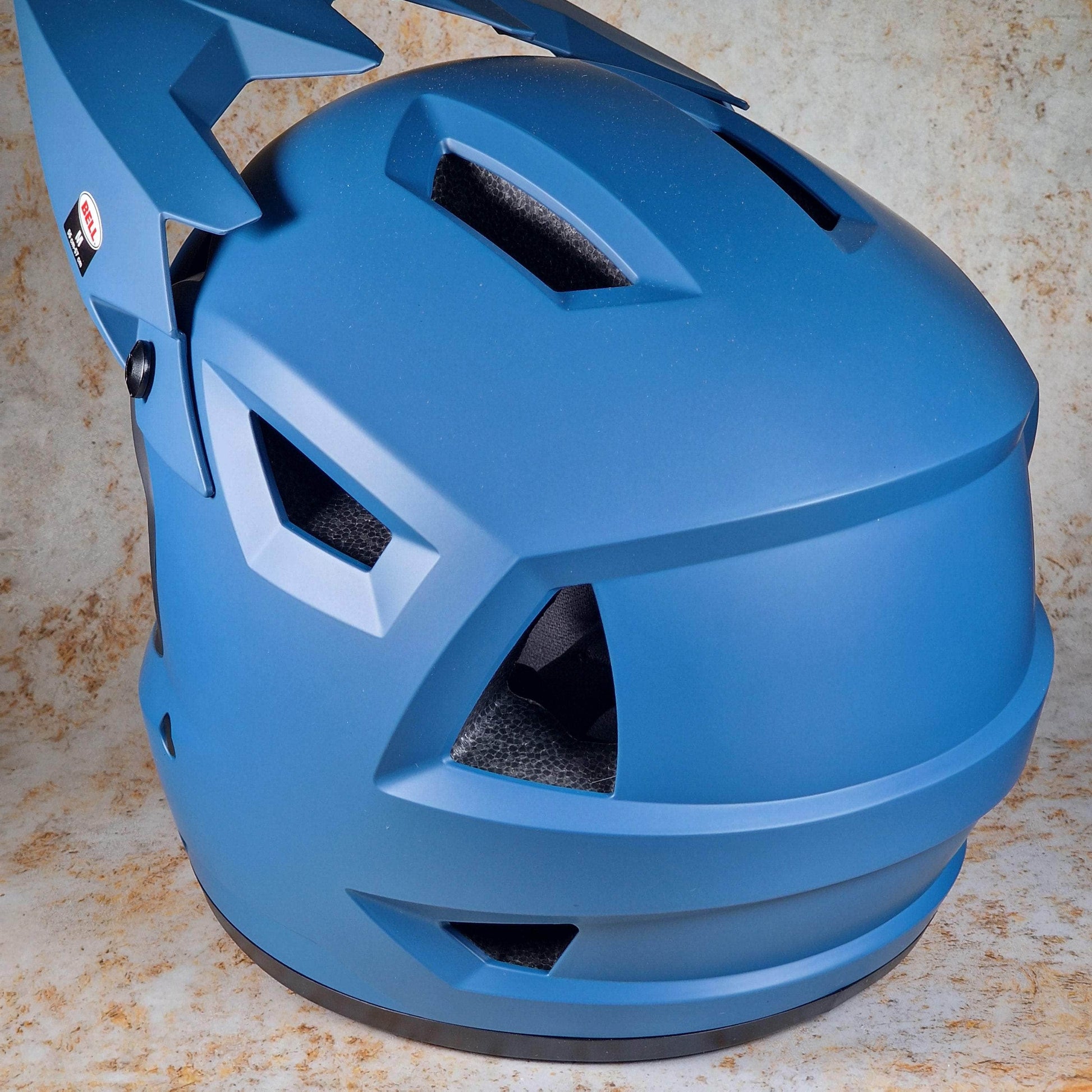 bell bellistic helmet BMX/Downhill Full Face Its fit and breathability are amply handled with the Ionic+ Antimicrobial comfort liner Bell Sanction 2 & 2