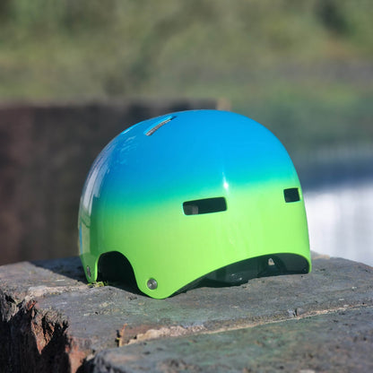 Bell Protection Bell Span Youth Skate / BMX Helmet Plunge Gloss Blue / Retina