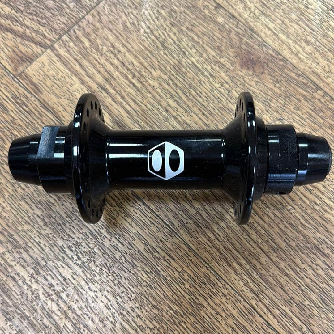 Box BMX Racing Black Box Three Pro Front Race Hub