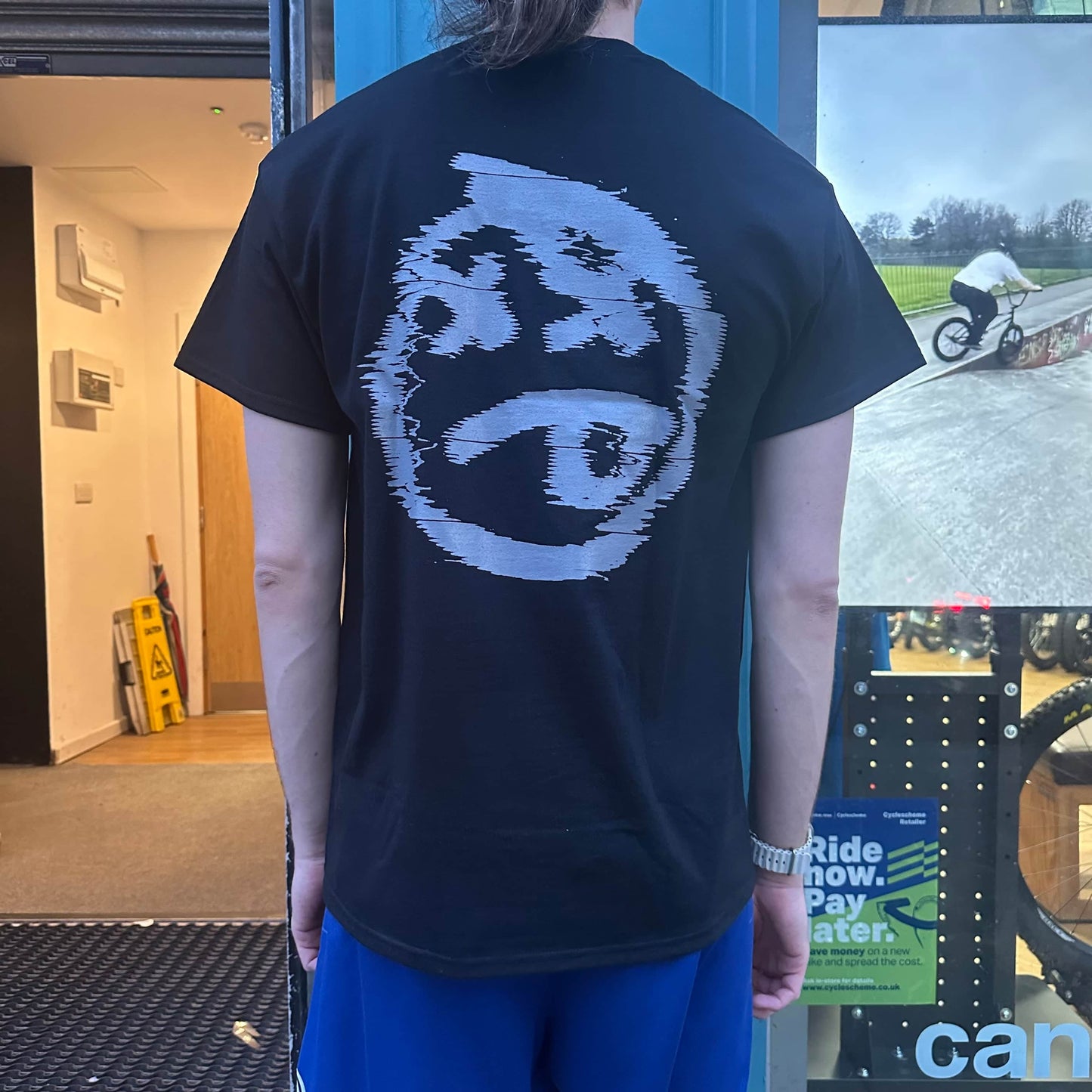 BSD Clothing & Shoes BSD Tuned Out T-shirt Black