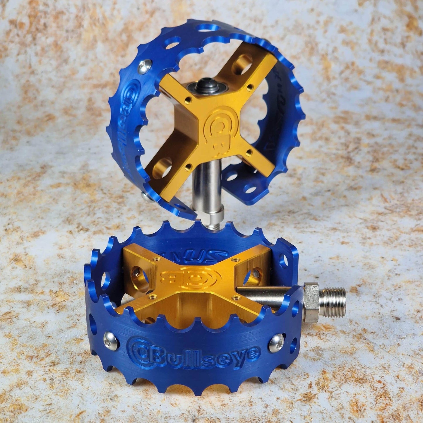 Bullseye Old School BMX Gold w/ Blue Cages Bullseye Pro X Round Pedals