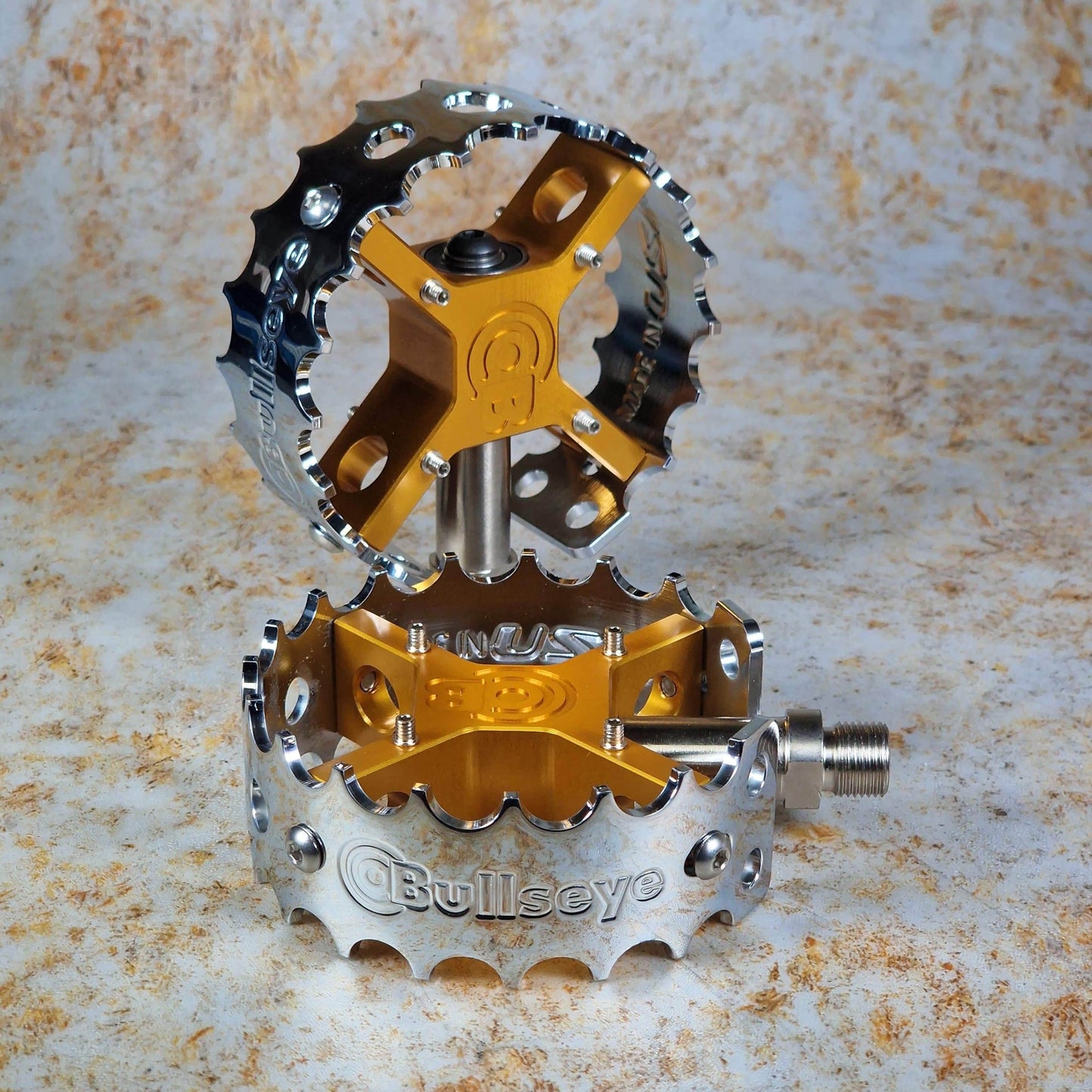 Bullseye Old School BMX Gold w/ Polished Cages Bullseye Pro X Round Pedals