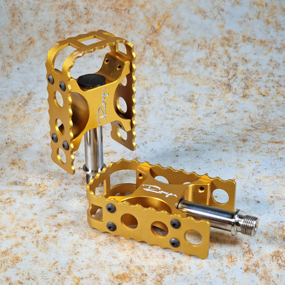 Bullseye Old School BMX Bullseye Roger Pedals Gold