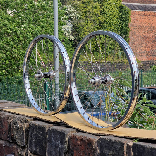 Bullseye Old School BMX 20 Inch / Chrome/Black Bullseye x Sun Old School Alloy 20 Inch Wheelset Chrome / Black