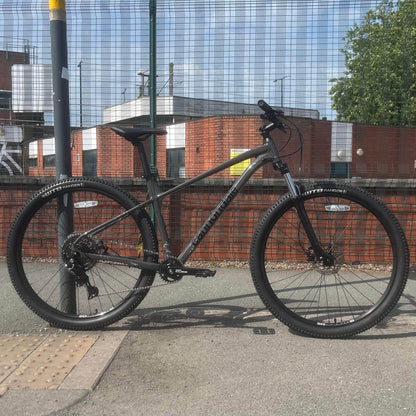 Cannondale Trail Mountain Bike Black Alans BMX