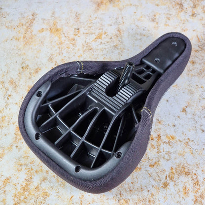 Colony BMX Parts Black / Mid Colony Stars Mid Pivotal Seat Black