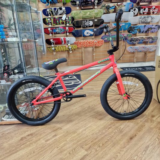 GT Performer x Dirtlip 21" TT Limited Edition Bike Coral