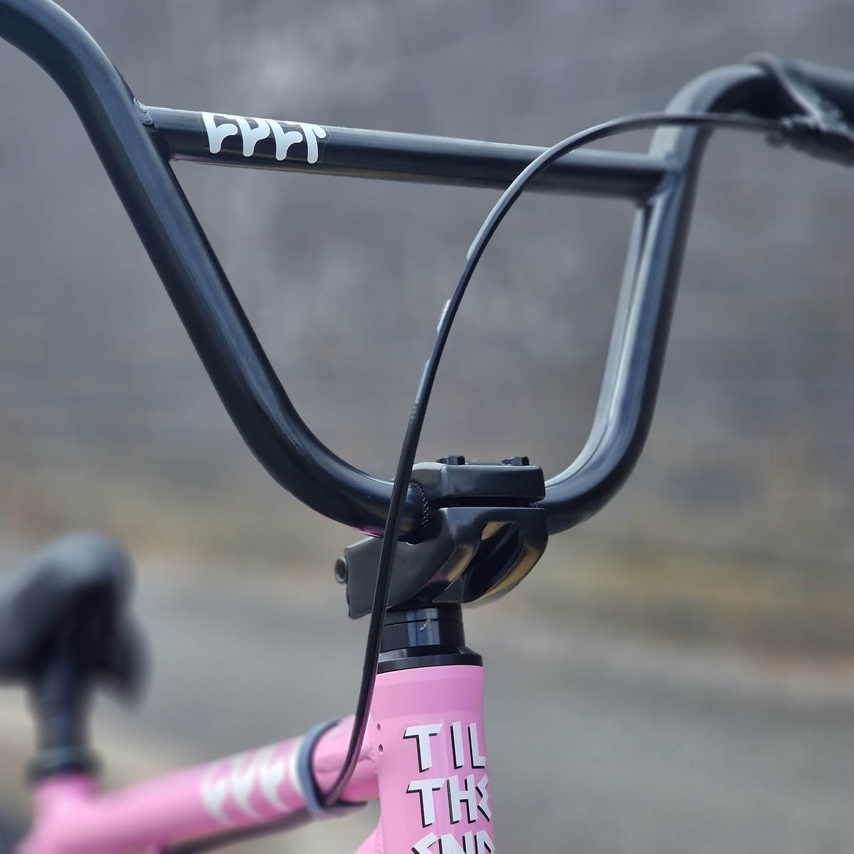 Cult BMX Bikes Pink Cult 2027 Juvenile 16 Inch Bike Pink