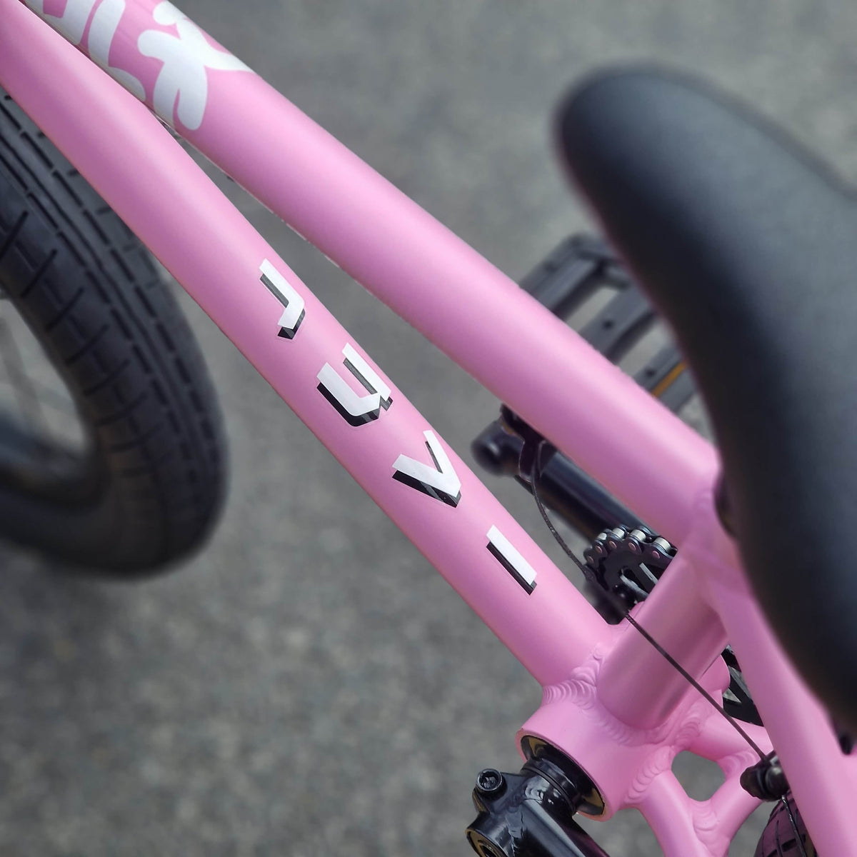 Cult BMX Bikes Pink Cult 2027 Juvenile 16 Inch Bike Pink
