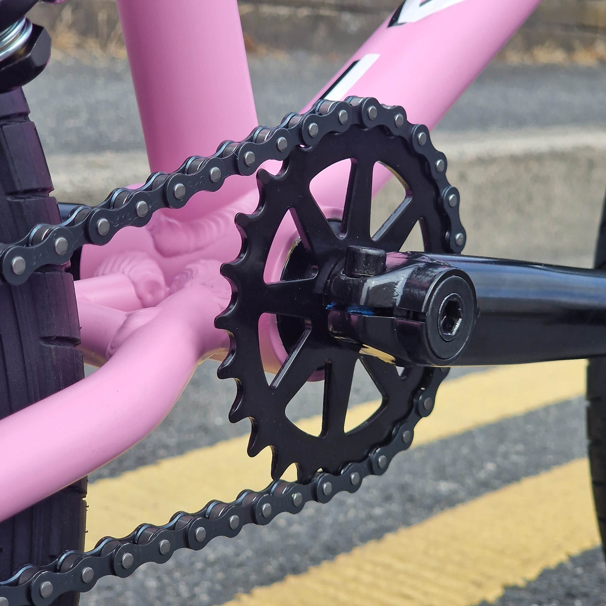 Cult BMX Bikes Pink Cult 2027 Juvenile 16 Inch Bike Pink