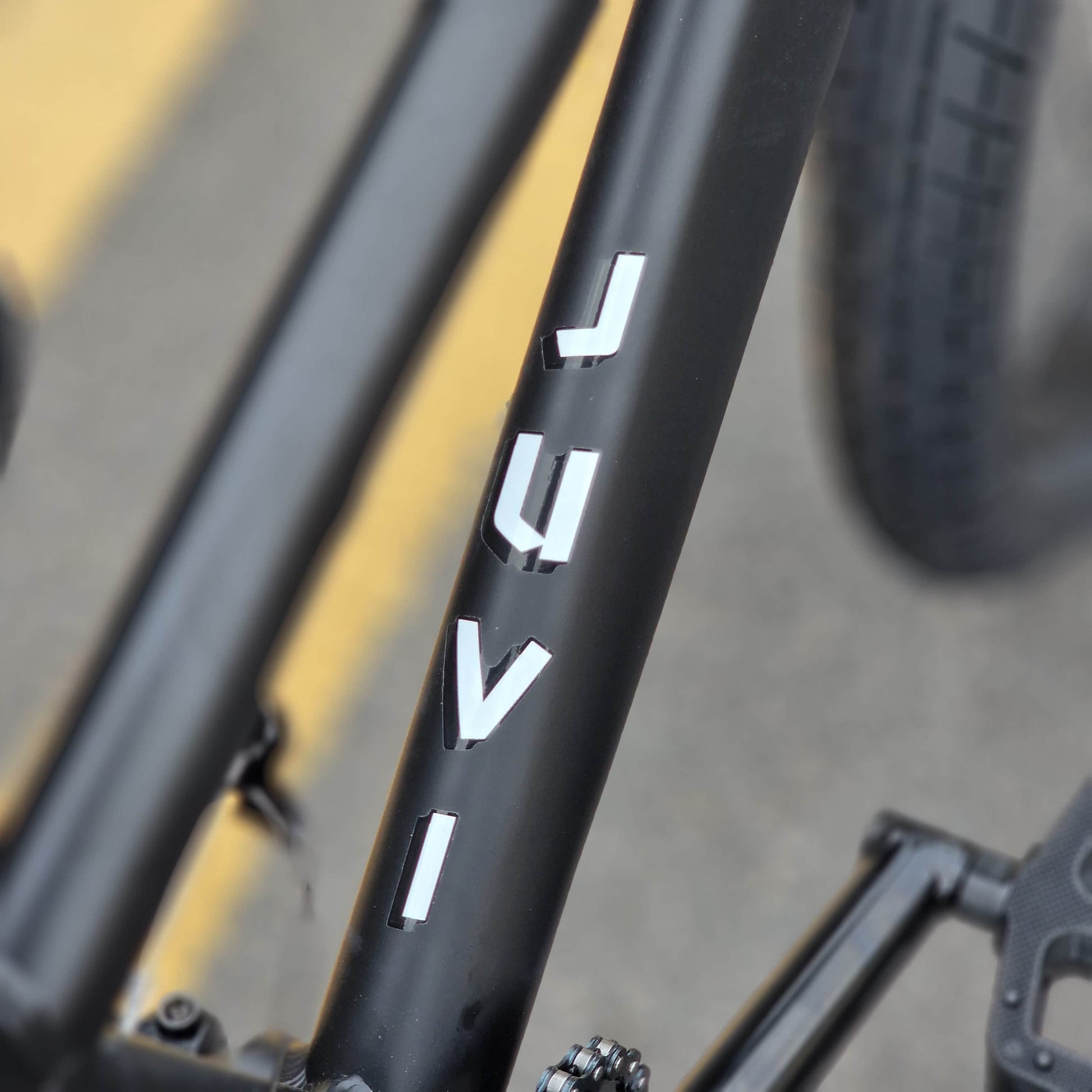Cult BMX Bikes Black Cult 2027 Juvenile 18 Inch Bike Black